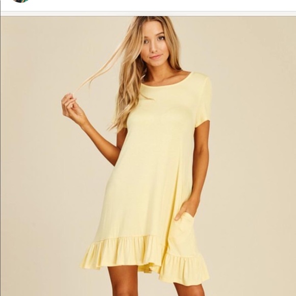 Yellow dress - Picture 1 of 2